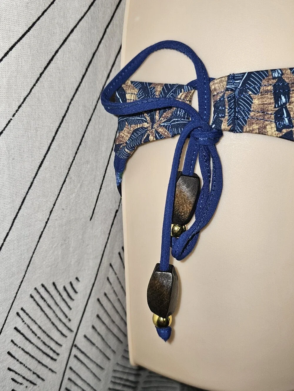 Bleu Rod Beattie Blue Tropical Tie-Front Women's Swim Set Sz 4 Wood Accents